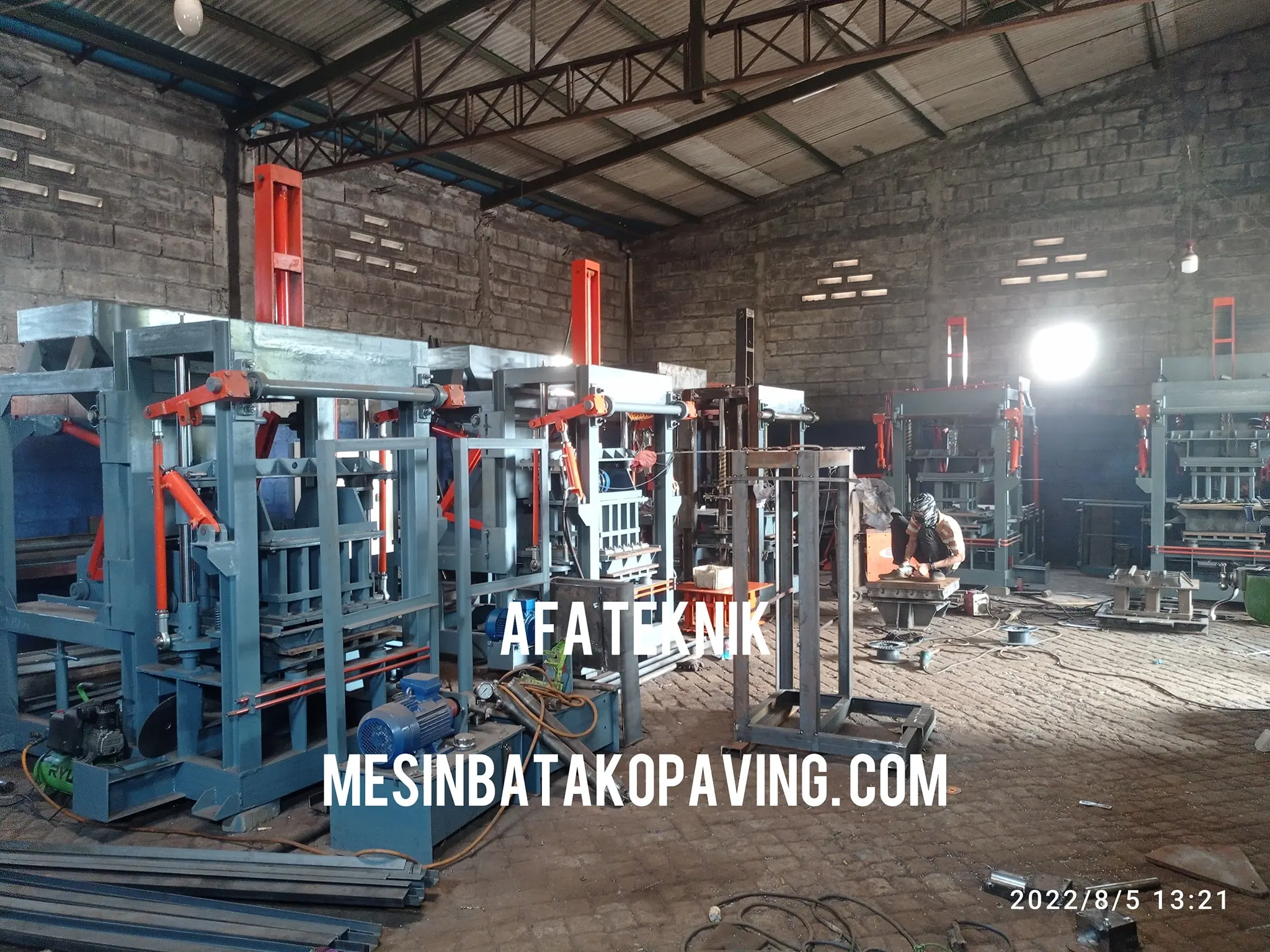 Bengkel-Mesin-Batako-Paving-Block.webp