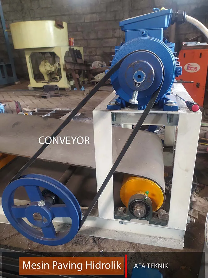 CONVEYOR-mesin-paving-hidrolik.webp